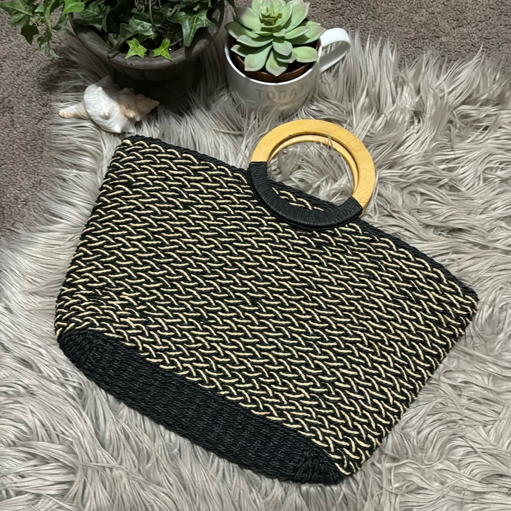 Woven Tote-Round Wooden Handles-Black/Tan-ZipTop